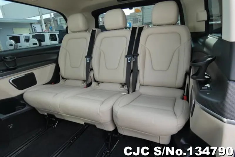 2024 Mercedes Benz / V Class Stock No. 134790