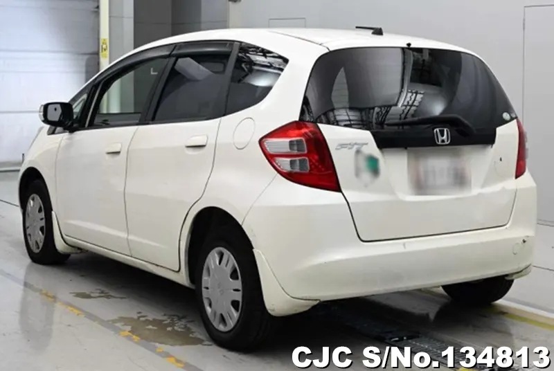 Honda Fit in White for Sale Image 1