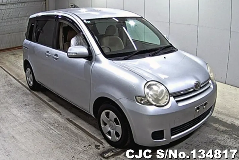 2007 Toyota / Sienta Stock No. 134817