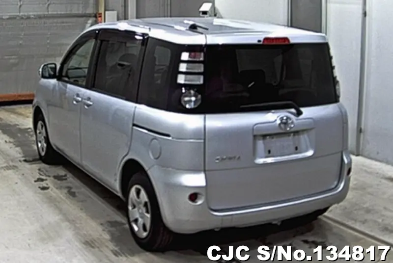 2007 Toyota / Sienta Stock No. 134817