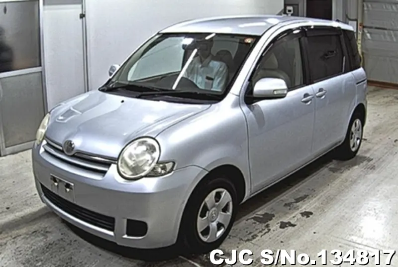 2007 Toyota / Sienta Stock No. 134817