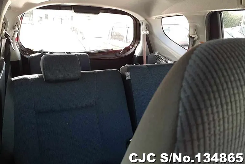 2017 Toyota / Sienta Stock No. 134865