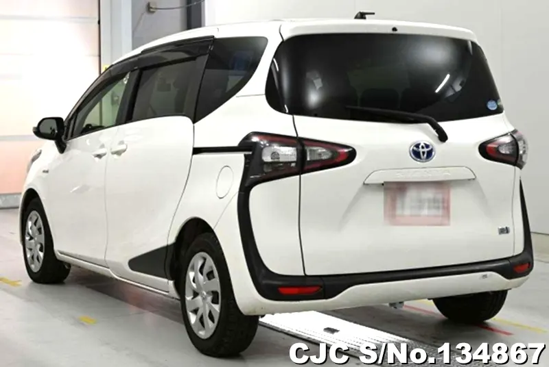 2017 Toyota / Sienta Stock No. 134867