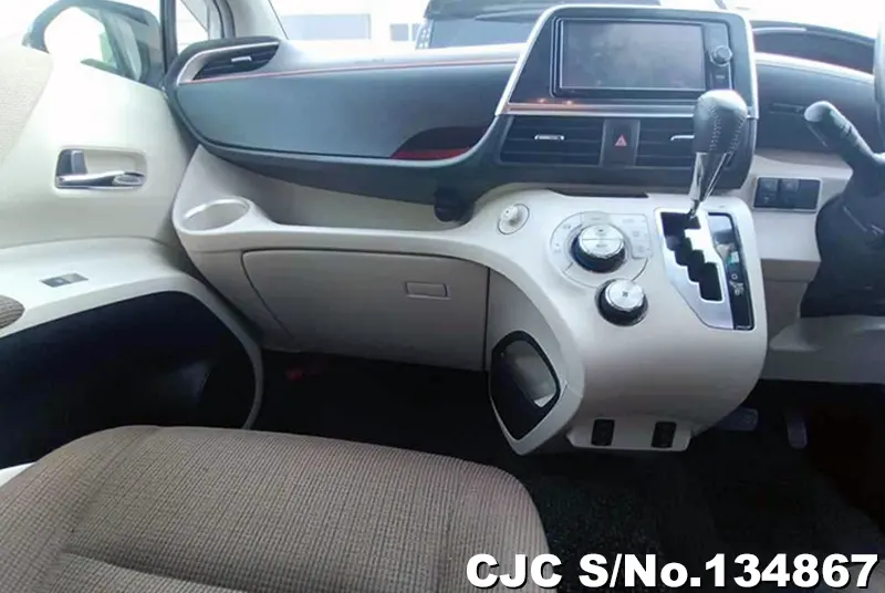 2017 Toyota / Sienta Stock No. 134867