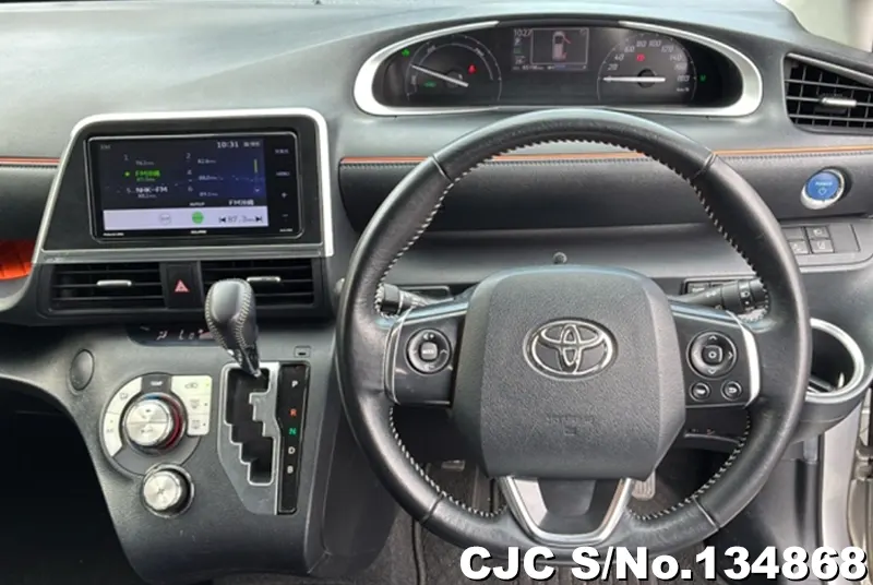 2017 Toyota / Sienta Stock No. 134868