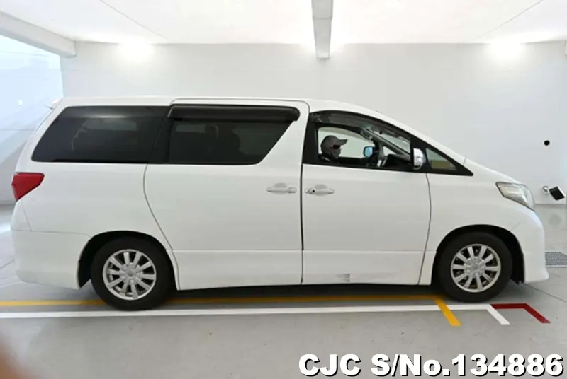 2011 Toyota / Alphard Stock No. 134886