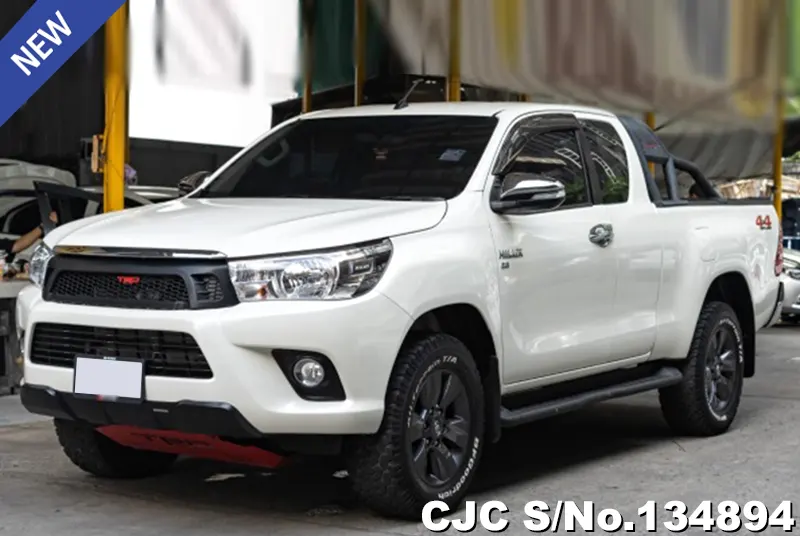 2017 Toyota / Hilux / Revo Stock No. 134894