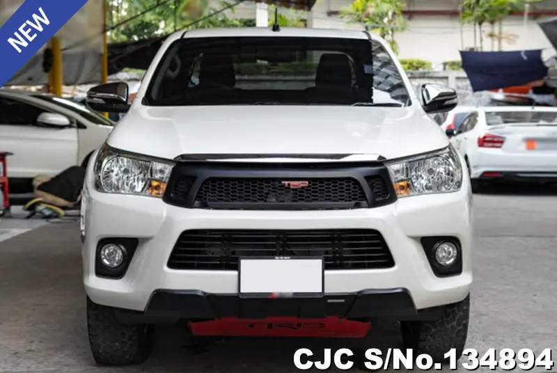 2017 Toyota / Hilux / Revo Stock No. 134894