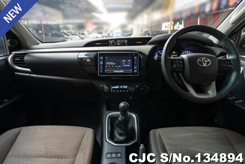 2017 Toyota / Hilux / Revo Stock No. 134894