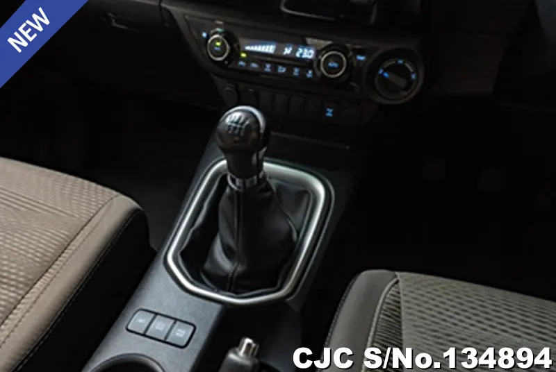2017 Toyota / Hilux / Revo Stock No. 134894