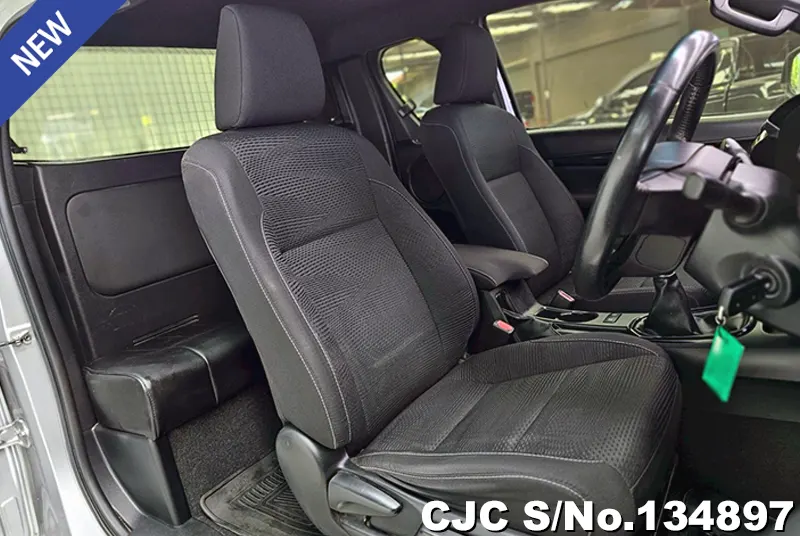 2019 Toyota / Hilux / Revo Rocco Stock No. 134897