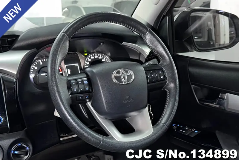 2021 Toyota / Hilux / Revo Stock No. 134899