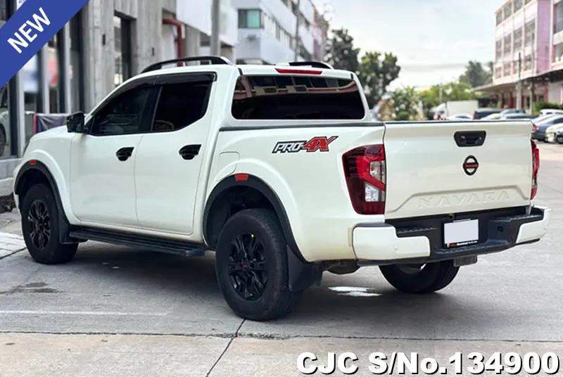 2021 Nissan / Navara Stock No. 134900