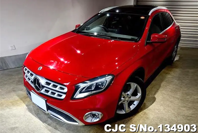 Mercedes Benz / GLA Class 2017