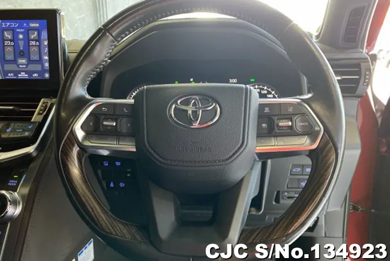 2022 Toyota / Land Cruiser Stock No. 134923