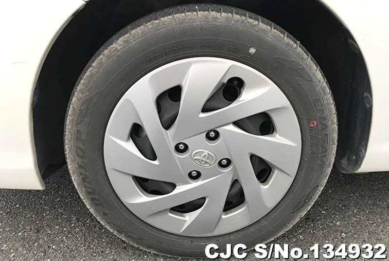 2018 Toyota / Corolla Axio Stock No. 134932