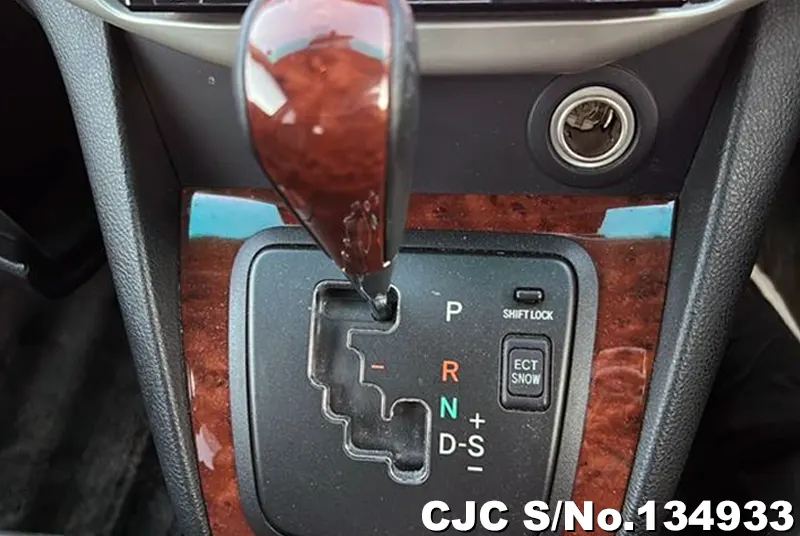 2009 Toyota / Harrier Stock No. 134933