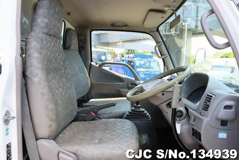 2011 Hino / Dutro Stock No. 134939