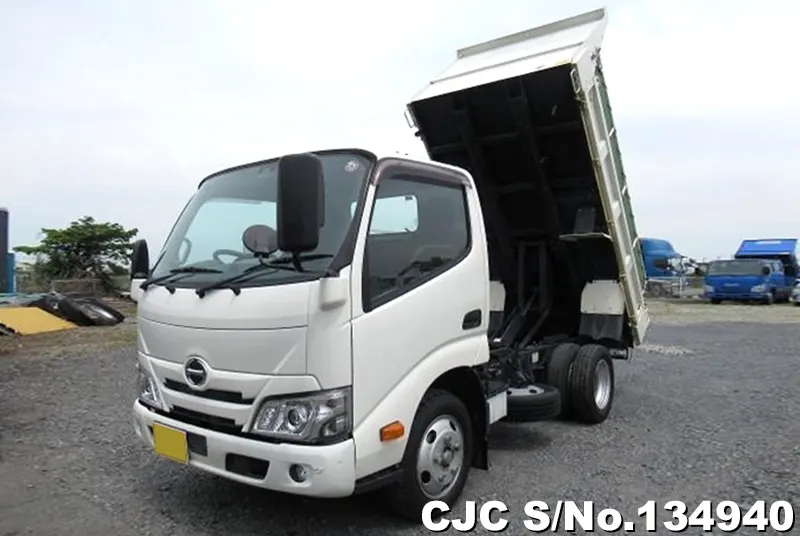 2020 Hino / Dutro Stock No. 134940