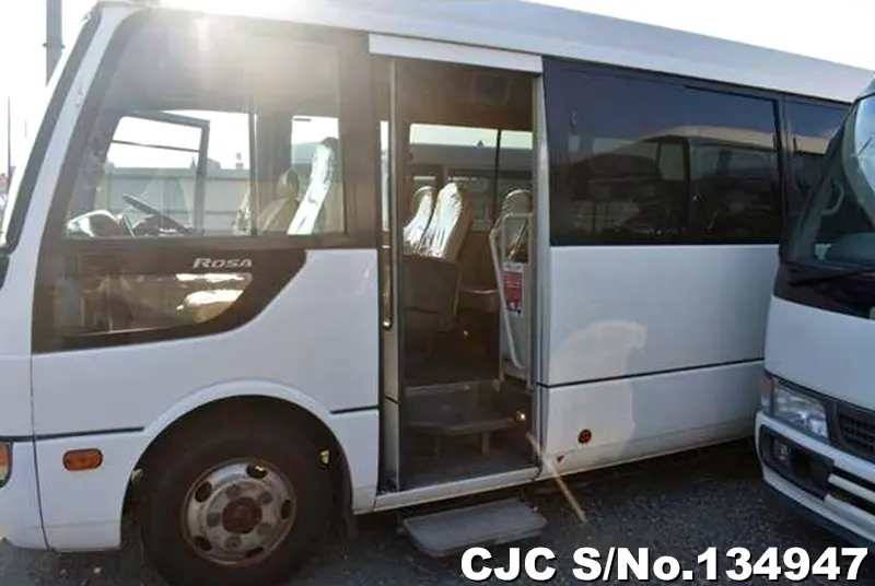 2009 Mitsubishi / Rosa Stock No. 134947