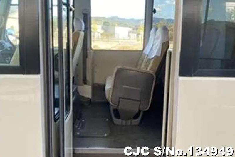 2006 Mitsubishi / Rosa Stock No. 134949