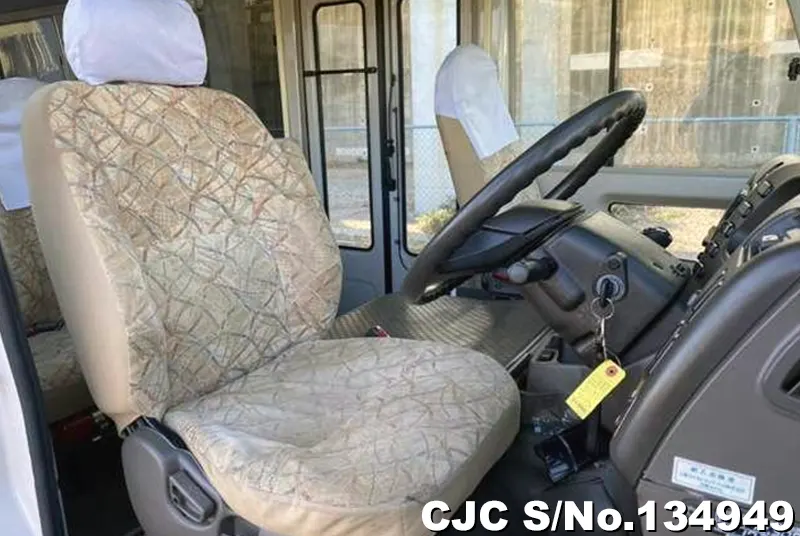2006 Mitsubishi / Rosa Stock No. 134949