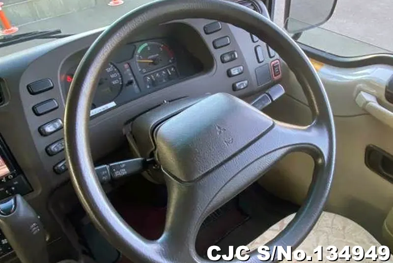 2006 Mitsubishi / Rosa Stock No. 134949