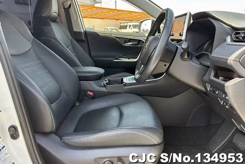 2021 Toyota / Rav4 Stock No. 134953