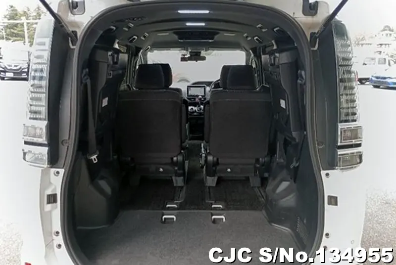 2019 Toyota / Voxy Stock No. 134955