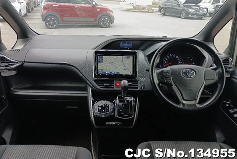 2019 Toyota / Voxy Stock No. 134955