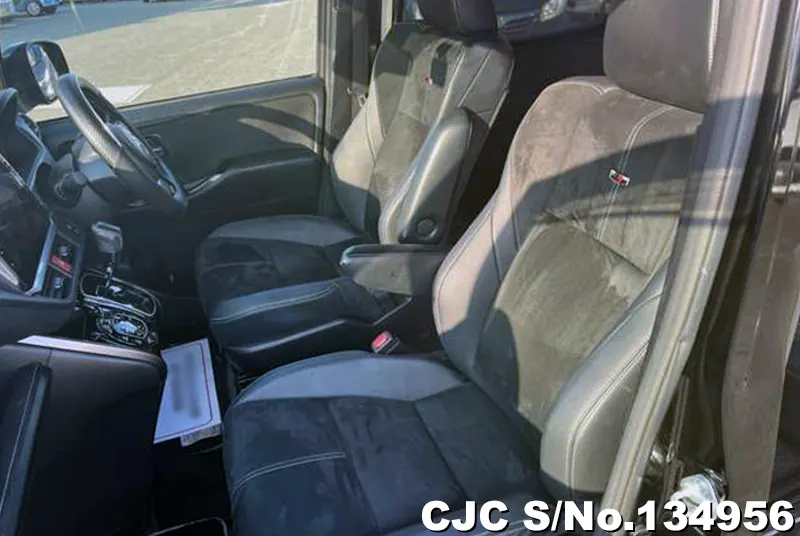2019 Toyota / Noah Stock No. 134956
