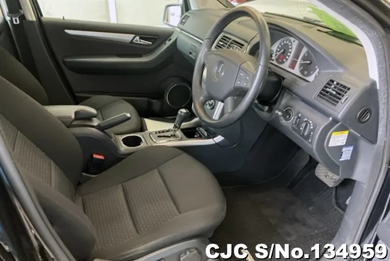 2011 Mercedes Benz / B Class Stock No. 134959