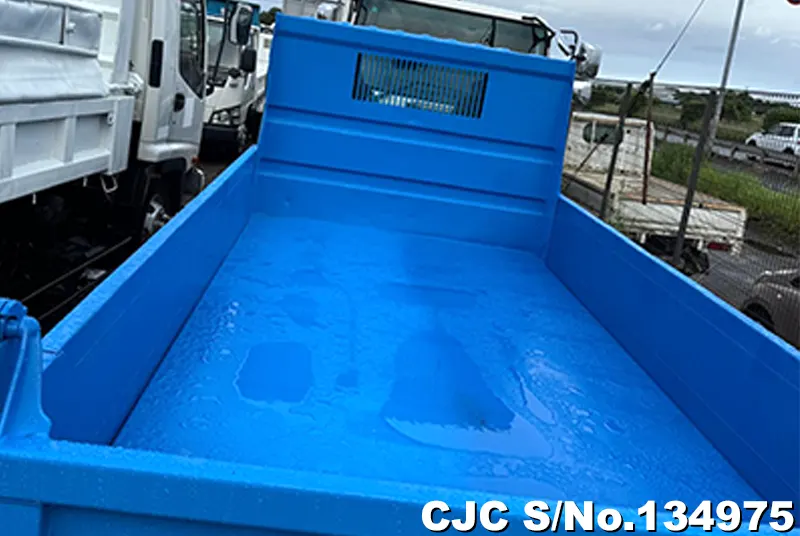 2006 Isuzu / Elf Stock No. 134975