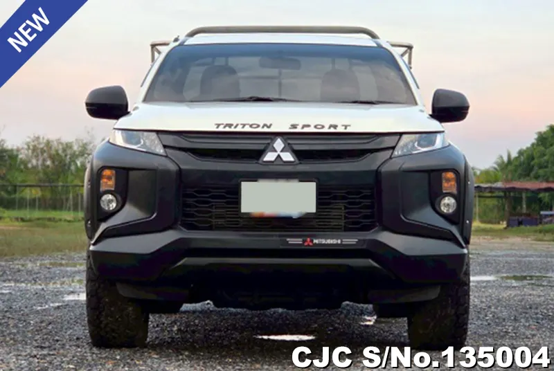 2023 Mitsubishi / Triton Stock No. 135004