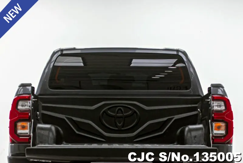 2023 Toyota / Hilux Stock No. 135005
