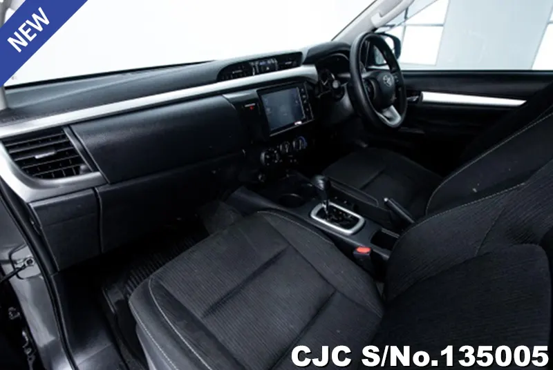 2023 Toyota / Hilux Stock No. 135005