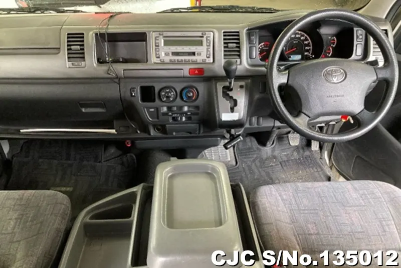 2006 Toyota / Hiace Stock No. 135012