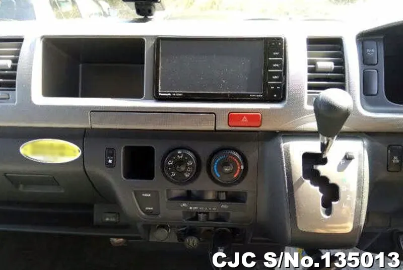 2006 Toyota / Hiace Stock No. 135013