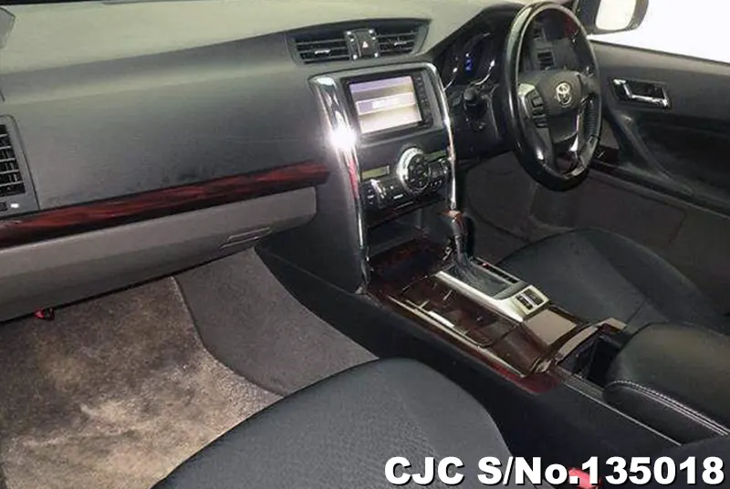2013 Toyota / Mark X Stock No. 135018