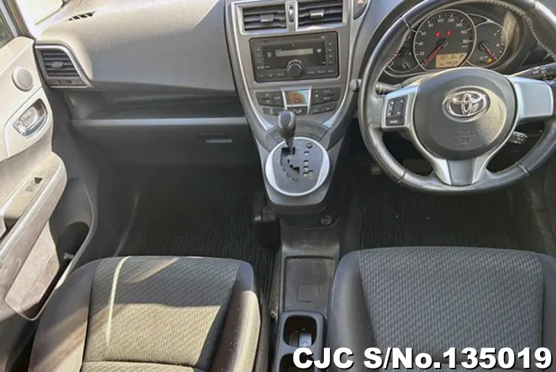 2012 Toyota / Ractis Stock No. 135019