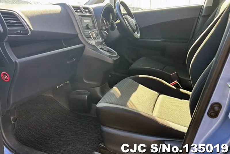 2012 Toyota / Ractis Stock No. 135019