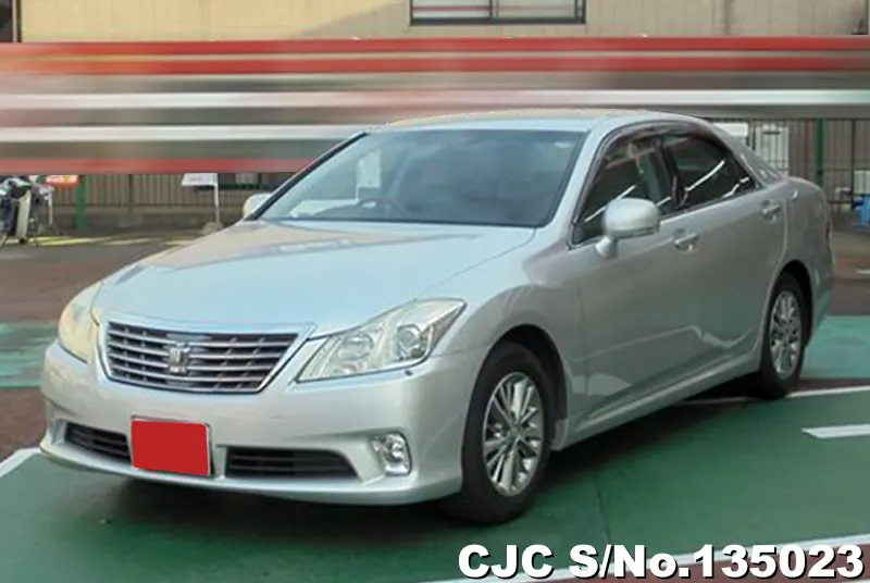 2010 Toyota / Crown Stock No. 135023