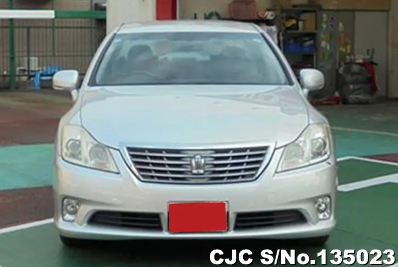 2010 Toyota / Crown Stock No. 135023