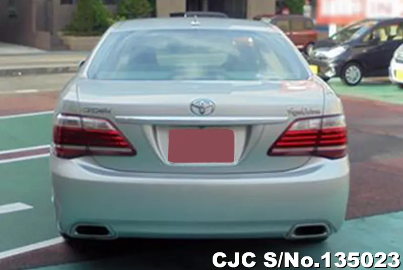 2010 Toyota / Crown Stock No. 135023