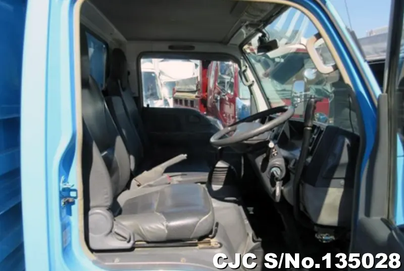 2008 Isuzu / Elf Stock No. 135028