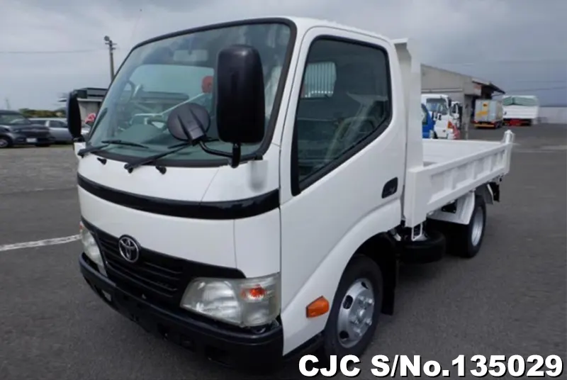 2011 Toyota / Dyna Stock No. 135029