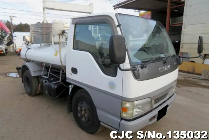 2004 Isuzu / Elf Stock No. 135032
