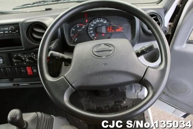 2015 Toyota / Dyna Stock No. 135034