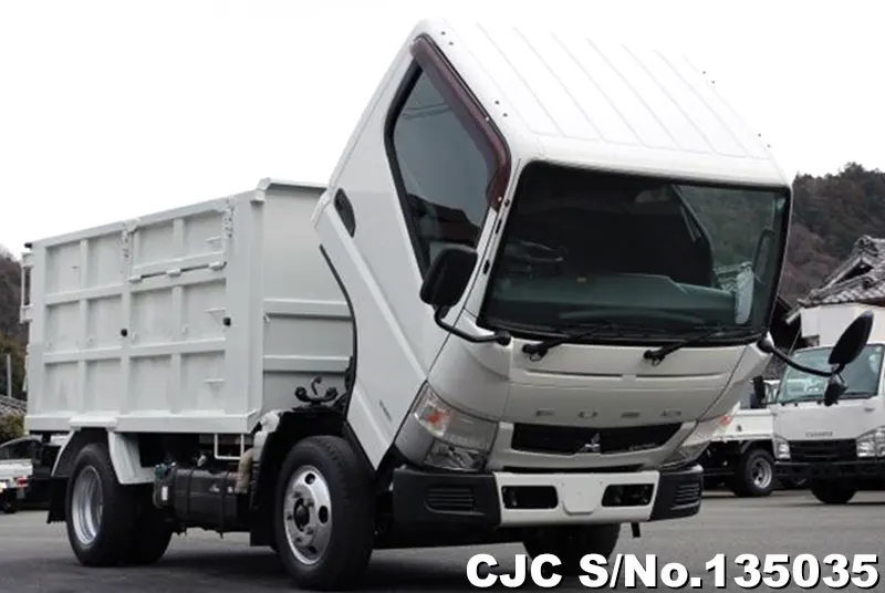 2015 Mitsubishi / Canter Stock No. 135035
