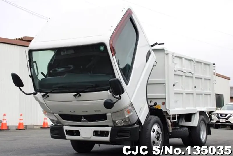 2015 Mitsubishi / Canter Stock No. 135035